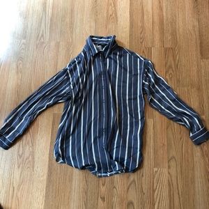 Forever 21 button up shirt size Small never worn